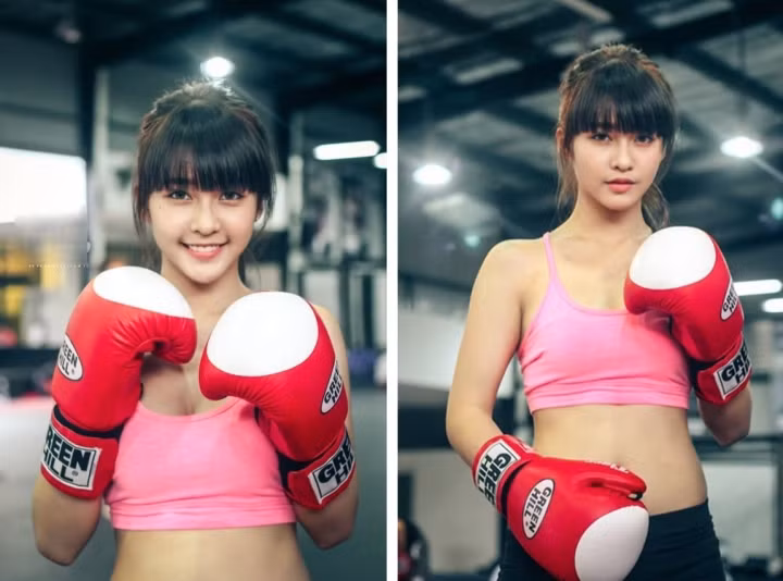 Năm 2012, Khả Ngân nổi lên với hình ảnh trong phòng tập boxing. Với gương mặt khả ái, vẻ đẹp trong trẻo, thông tin của cô không những được dân mạng trong nước tìm kiếm mà ngay cả truyền thông Trung Quốc, Nhật Bản cũng đưa tin. Cô bắt đầu được mọi người biết đến với danh xưng "hot girl boxing" khi mới 15 tuổi.