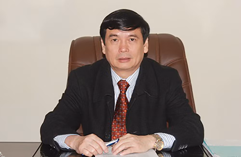 Giam doc CDC Nghe An: Tu khang dinh 'tay sach' den khi bi khoi to