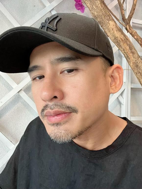 Hinh anh gia nua rau bac nhu ong chu cua Luong The Thanh-Hinh-2