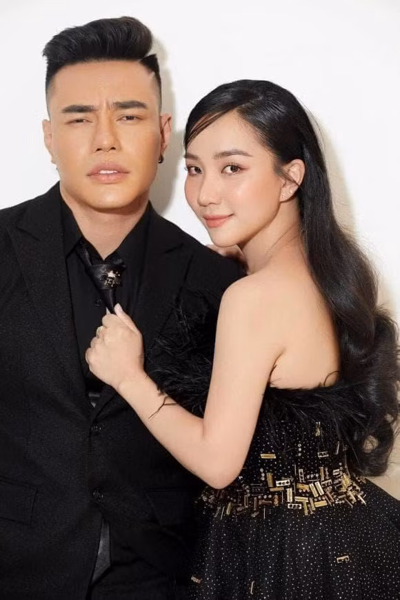 Sap sinh, ba xa Le Duong Bao Lam suy sup vi bi 