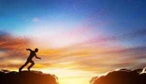  Người thất tín bội nghĩa. Để xem xét một người có đáng để kết giao hay không thì phải xem người đó có phải là kiểu người thành thật hay không, giữ chữ tín chính là điều quan trọng nhất.