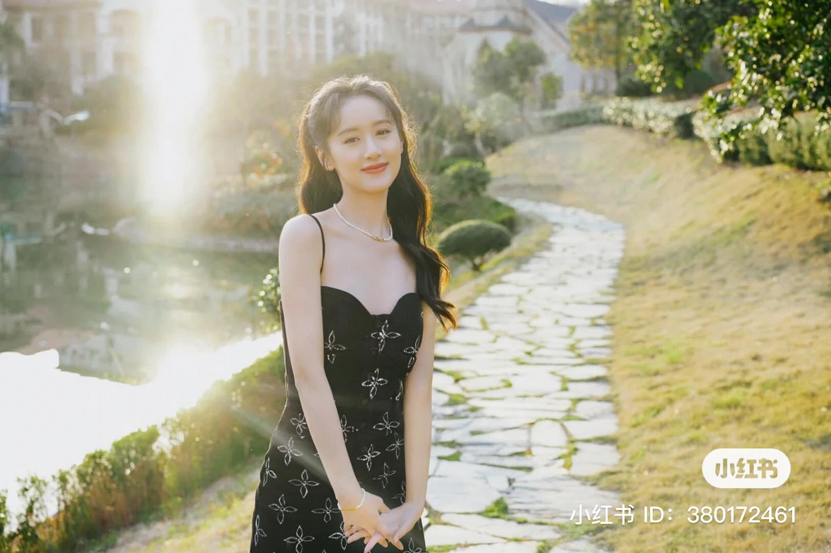 Tuy nhiên, lòng tham, ý thức kỷ luật và giữ gìn hình ảnh yếu kém khiến Viên Băng Nghiên phạm sai lầm. Cô không chỉ tự hủy hoại sự nghiệp cá nhân, còn khiến đoàn phim chịu liên lụy, biến công sức của nhiều người trở nên lãng phí.