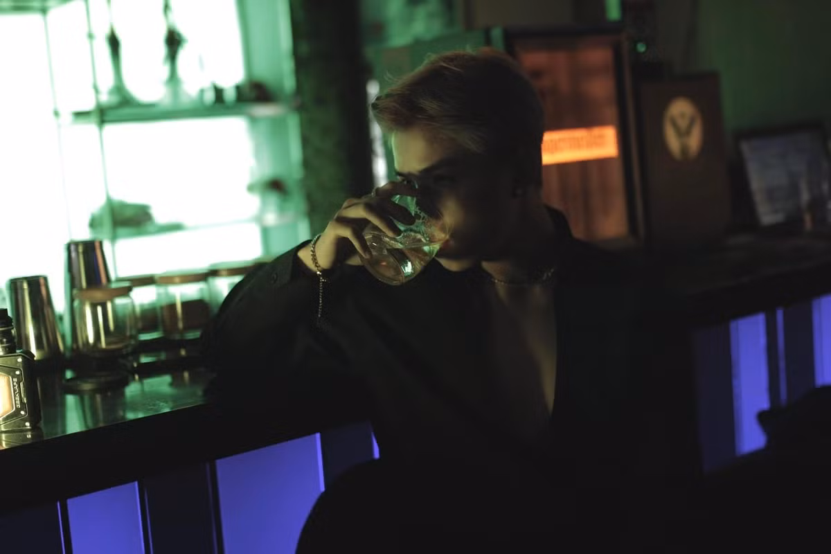 Chi tien trieu chup anh trong bar-Hinh-3