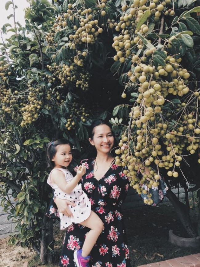 Biệt thự sân vườn tại Mỹ của diễn viên Kim Hiền - Hình 11 Biet thu san vuon tai My cua dien vien Kim Hien-Hinh-11