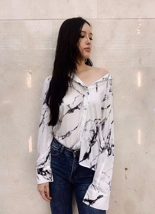 Em gai Mai Phuong Thuy mac gi cung duoc khen dep sang vi xinh nhu hoa hau-Hinh-8