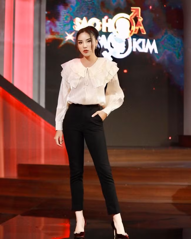 Lan Ngọc đã 3 lần đụng hàng với Kỳ Duyên, chẳng cần vòng 1 khủng vẫn lấn át - Hình 5 Lan Ngoc da 3 lan dung hang voi Ky Duyen, chang can vong 1 khung van lan at-Hinh-5