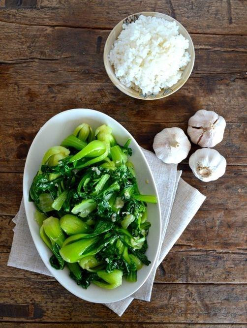 Xao rau them nuoc lanh hay nuoc nong? Dau bep tiet lo su that bat ngo-Hinh-4