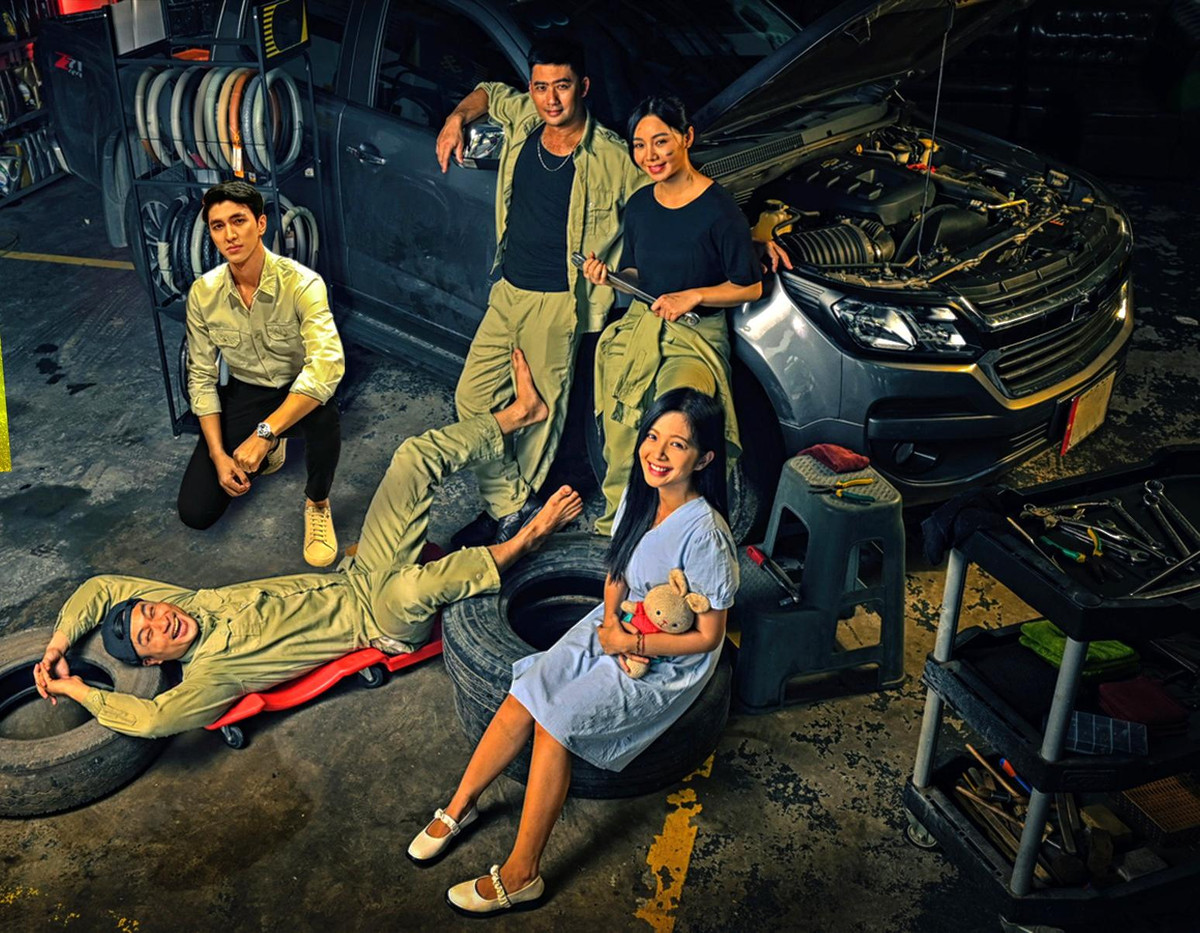 'Garage hạnh phúc' có sự góp mặt của các diễn viên Quỳnh Kool, Bảo Anh, Viết Liên, Ngọc Huyền, Duy Hưng, Bình An, Diễm Hương... lên sóng vào 21h40 các ngày thứ 2, 3, 4 trên VTV3 bắt đầu từ 8/8/2022 ngay sau khi 'Thương ngày nắng về' kết thúc.