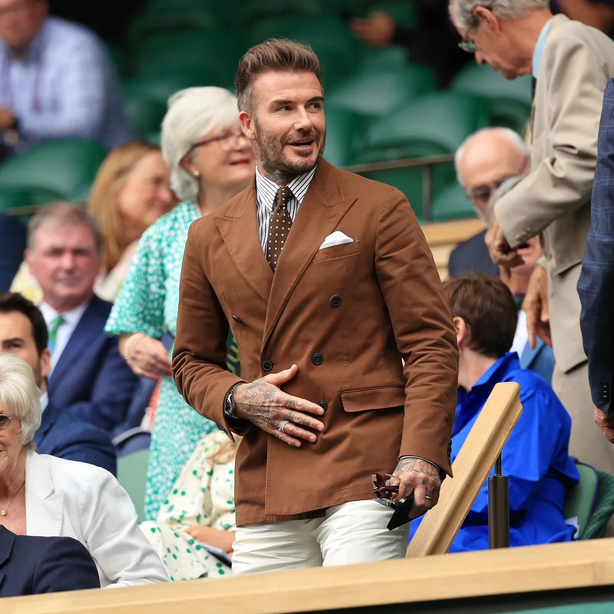 Mac dep nhu David Beckham voi 5 mon do-Hinh-4