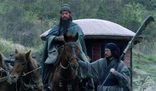 Chuyện ít biết về nhân vật luôn vác đao theo sát Quan Vũ - Hình 2 Chuyen it biet ve nhan vat luon vac dao theo sat Quan Vu-Hinh-2