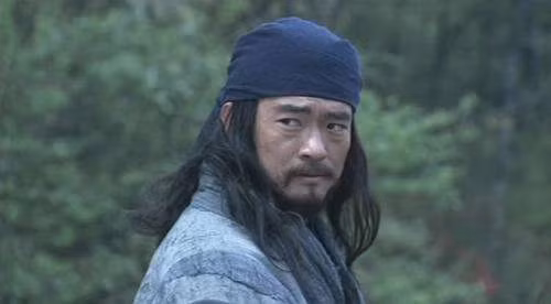 Chuyen it biet ve nhan vat luon vac dao theo sat Quan Vu