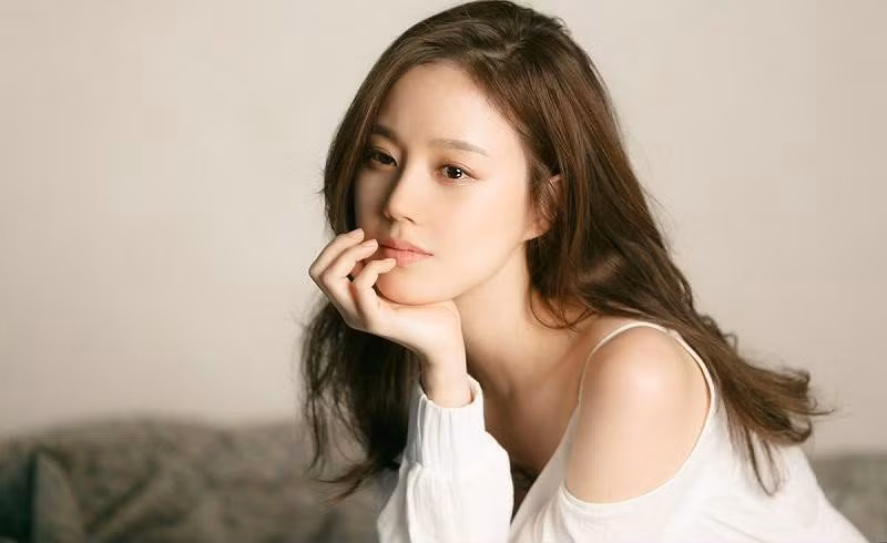 Co 6 diem nay tren mat: Phu nu dai phu dai quy, nhung hon nhan lan dan-Hinh-2