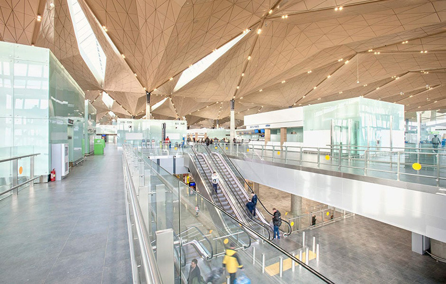 Me man voi 10 san bay co kien truc doc dao nhat the gioi-Hinh-5