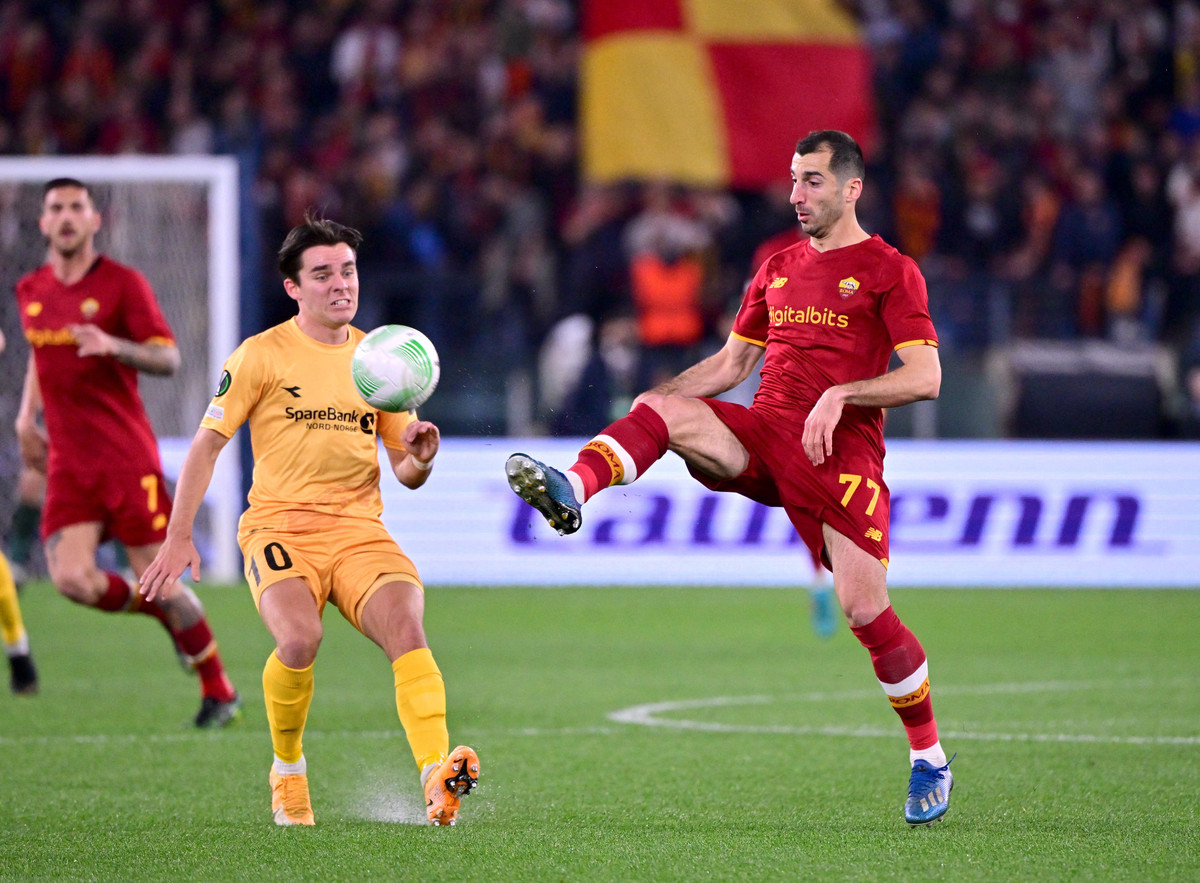 Henrikh Mkhitaryan (Roma - định giá: 10 triệu euro): Sự nghiệp của ngôi sao người Armenia gắn với hàng loạt CLB danh tiếng tại châu Âu như Dortmund, Man United, Arsenal, Roma. Mkhitaryan là trụ cột giúp MU giành chức vô địch Europa League 2016/17. Đây cũng là danh hiệu gần nhất "Quỷ đỏ" có được.