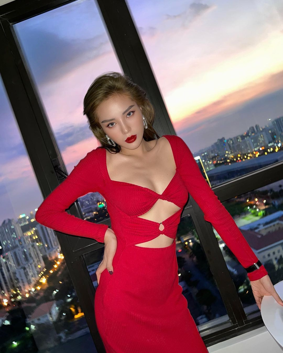 Kỳ Duyên ngày càng xinh đẹp, sang chảnh.