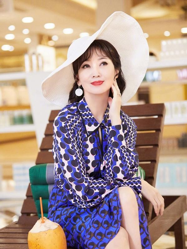 My nhan phan boi Chau Tinh Tri va loat 'Bach Xa' dep nhat man anh gio the nao?-Hinh-6