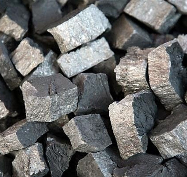 Bên cạnh dầu khí, Ukraine cùng với Úc và Nga là 3 quốc gia có tỷ lệ trữ lượng quặng sắt lớn nhất thế giới.