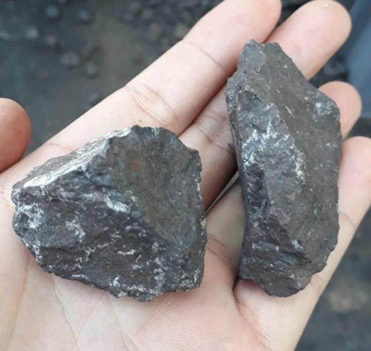 Ukraine nằm trong Top 10 nhà sản xuất quặng mangan hàng đầu thế giới và có trữ lượng quặng mangan lớn nhất ở châu Âu.