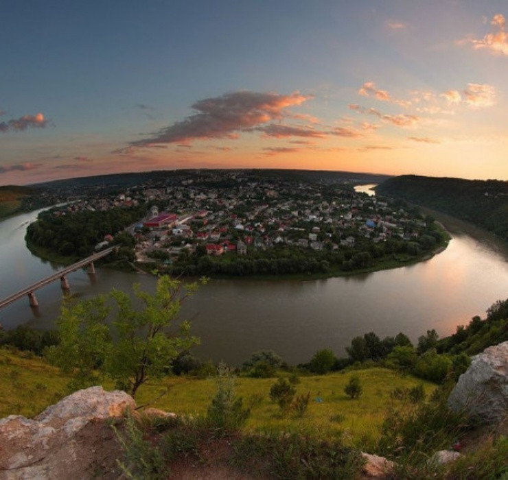 Đây là nơi sở hữu tới 5% trữ lượng khoáng sản của thế giới với nguồn tài nguyên đa dạng từ sắt, than, đến các mỏ dầu khí.