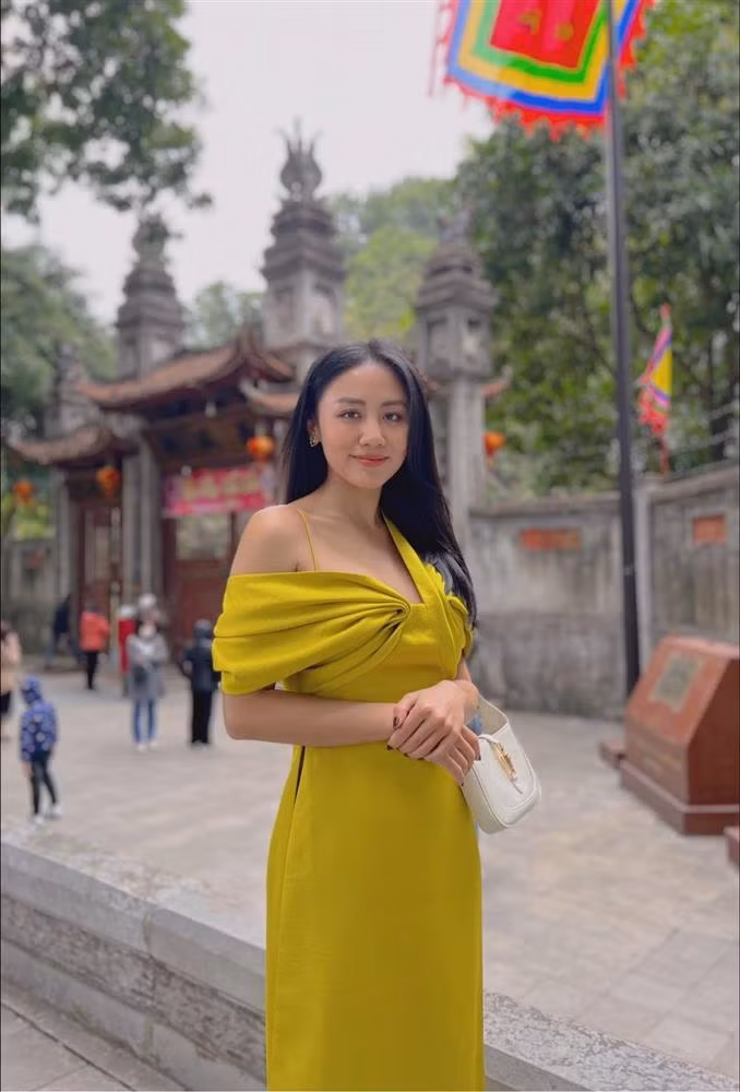 Van Mai Huong dung hang hoa hau toan thua vi tieu tiet-Hinh-8