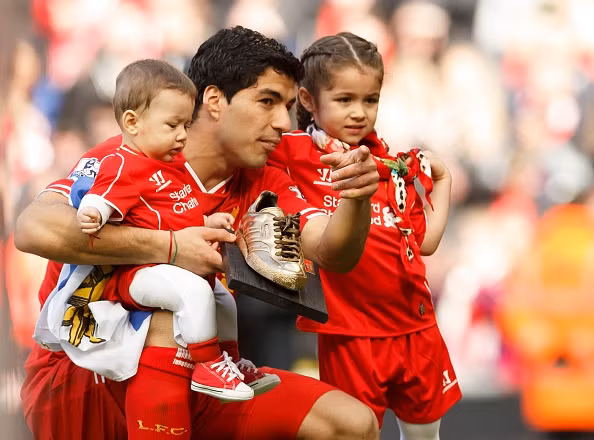 Con gai Luis Suarez tro thanh hien tuong mang xa hoi-Hinh-6
