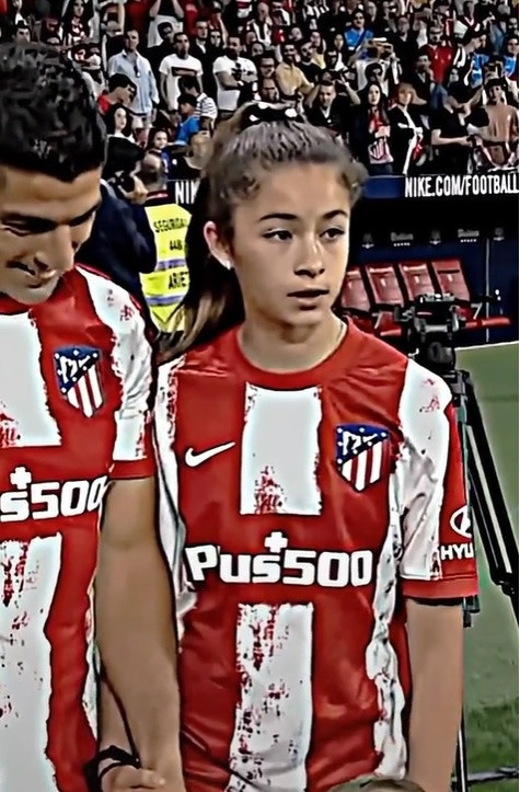 Con gai Luis Suarez tro thanh hien tuong mang xa hoi-Hinh-2