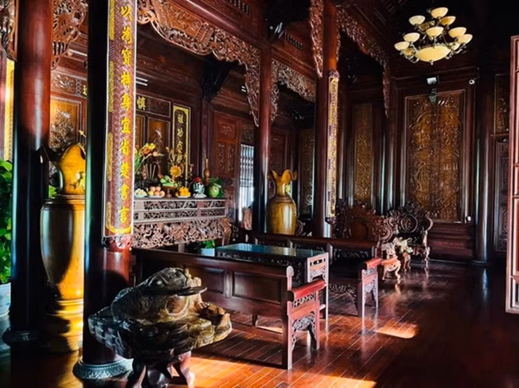 Vị trí có mặt tiền 128m dài dọc tuyến Quốc Lộ 1A, cách trung tâm thành phố Bạc Liêu chỉ 9km.