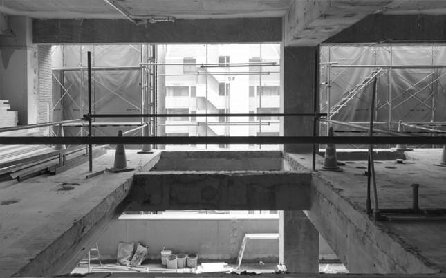 Gia chu thong tang 2 can ho chung cu de lam san vuon cho ban be thuong tra-Hinh-3