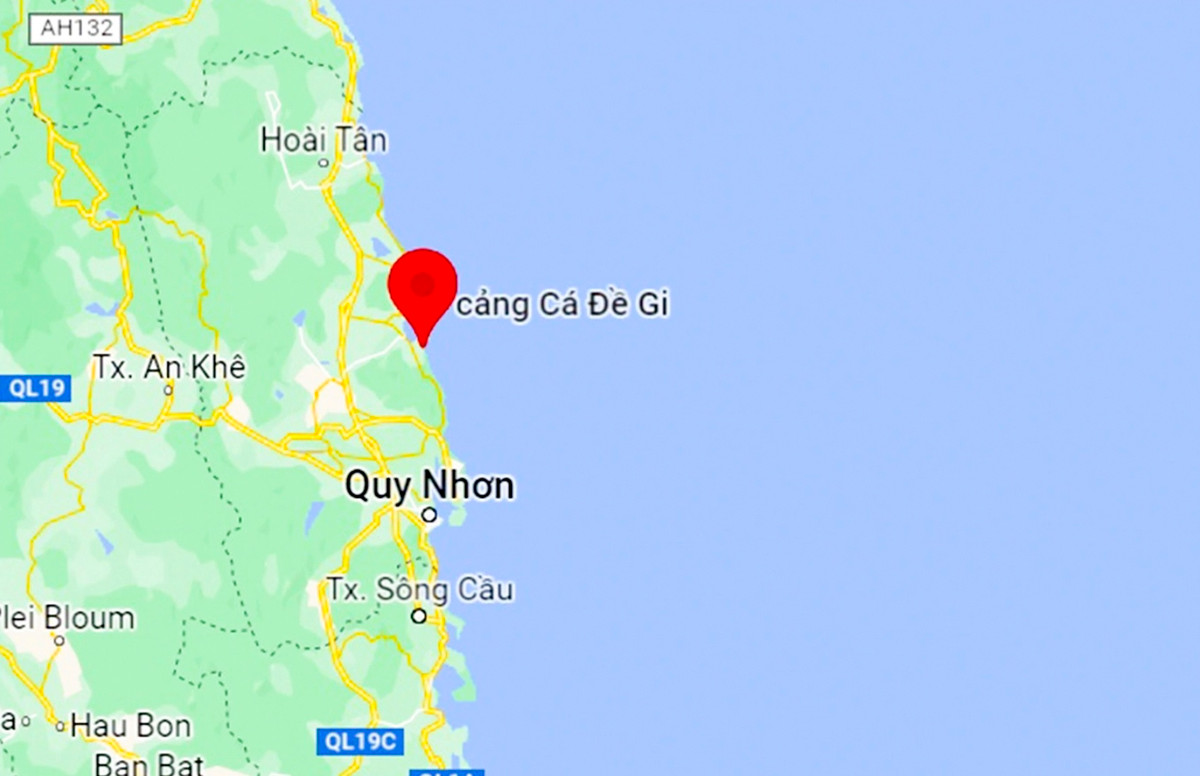 Khuyen cao du khach giu khoang cach voi ca voi o De Gi-Hinh-3