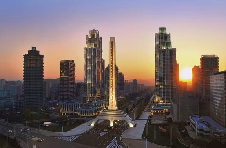 Theo tờ Straits Times của Singapore, tòa nhà cao nhất trong khu phố Ryomyong tương đương 234 mét.