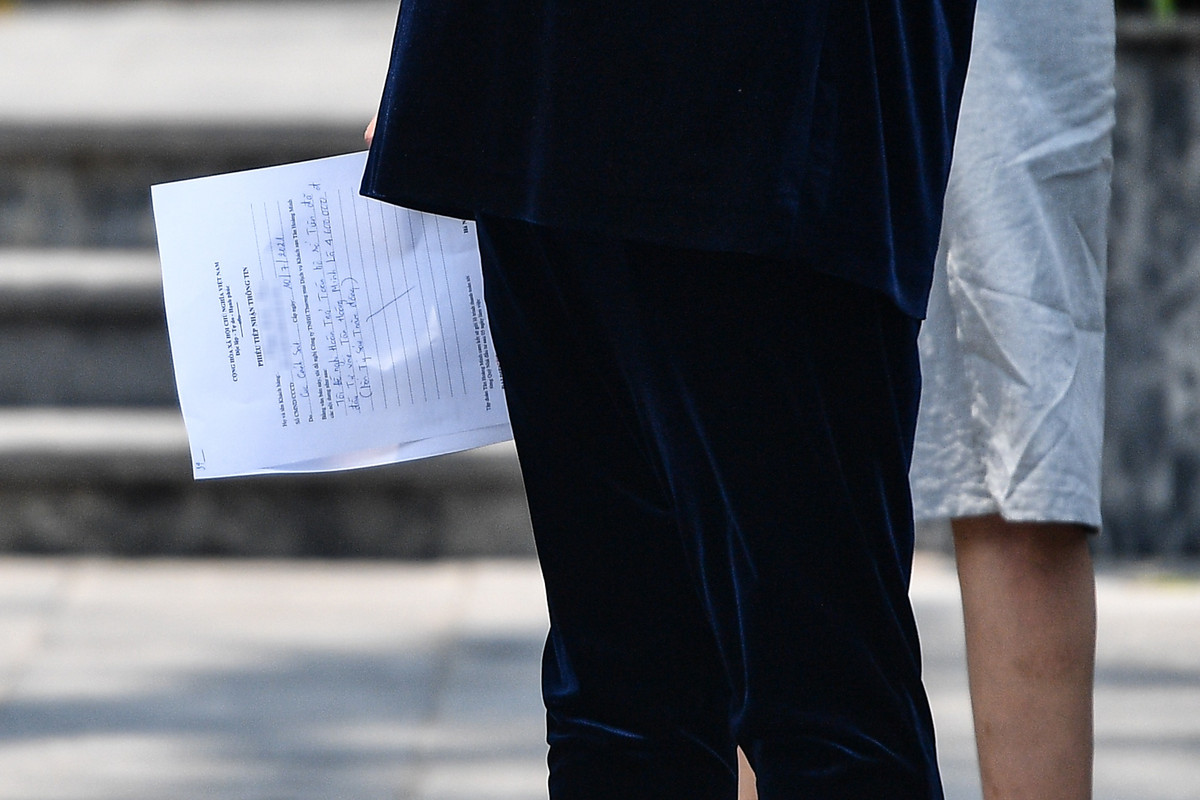 Phiếu tiếp nhận thông tin gửi tới Tân Hoàng Minh của một khách hàng với nội dung đề nghị hoàn trả toàn bộ số tiền đã đầu tư vào tập đoàn.