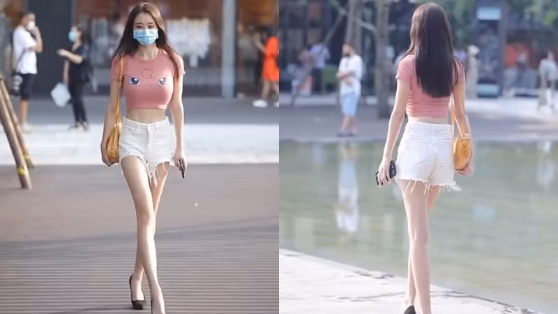 Co gai co vong 1 nho xinh dien ao om dao pho