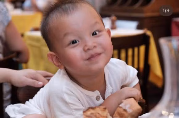 Subeo chup anh cho hai em: Lisa hoa nang tho, Leon ngoi im cung tau hai