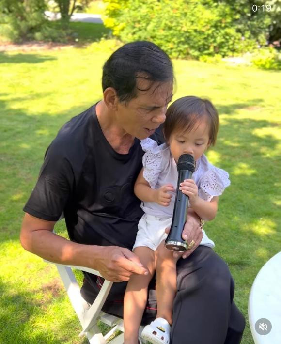 Subeo chup anh cho hai em: Lisa hoa nang tho, Leon ngoi im cung tau hai-Hinh-11