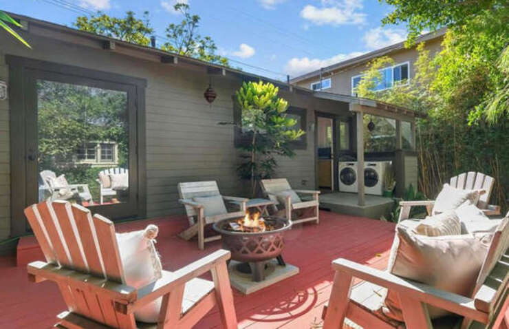 Khu vườn nhỏ sau nhà với sự riêng tư tối đa.