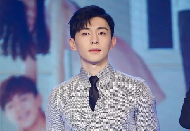 Đặng Luân bị phong sát vì trốn thuế, nhiều sao CBiz bị gọi tên ảnh 2 Đặng Luân bị phong sát vì trốn thuế, nhiều sao CBiz bị gọi tên ảnh 2