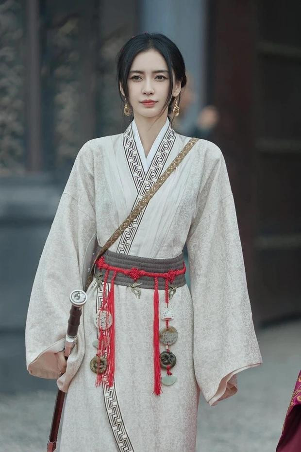 Angelababy lan dau nhac toi scandal 