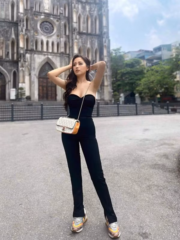 Nhung lan dai gia Mai Phuong Thuy mac do cu va cai ket muon xiu-Hinh-7