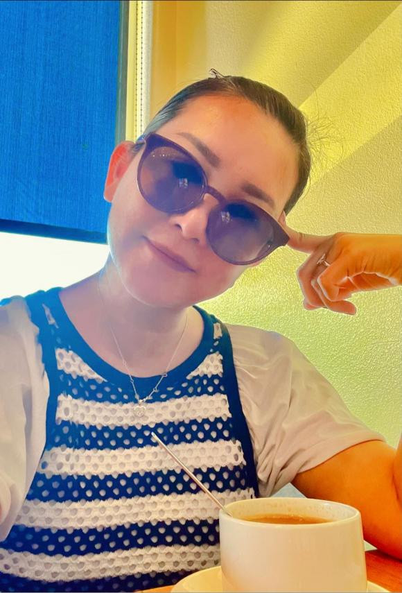 Nhan sac o tuoi U50 dang nguong mo cua ca si Huong Thuy-Hinh-11