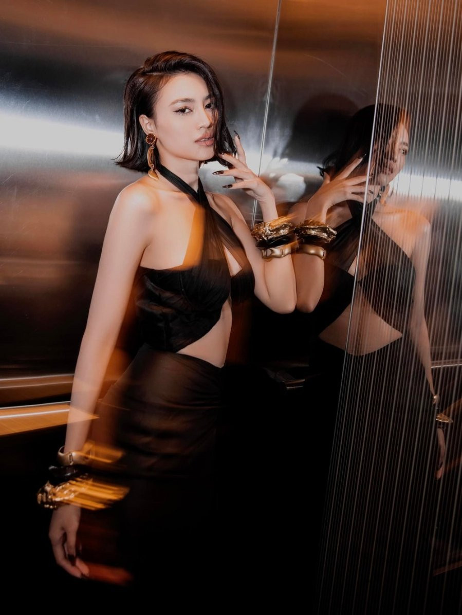 Dàn mỹ nhân Việt không ngại đổi diện mạo vì vai diễn: Việt Hương cắt trọc đầu - Hình 4 Dan my nhan Viet khong ngai doi dien mao vi vai dien: Viet Huong cat troc dau-Hinh-4