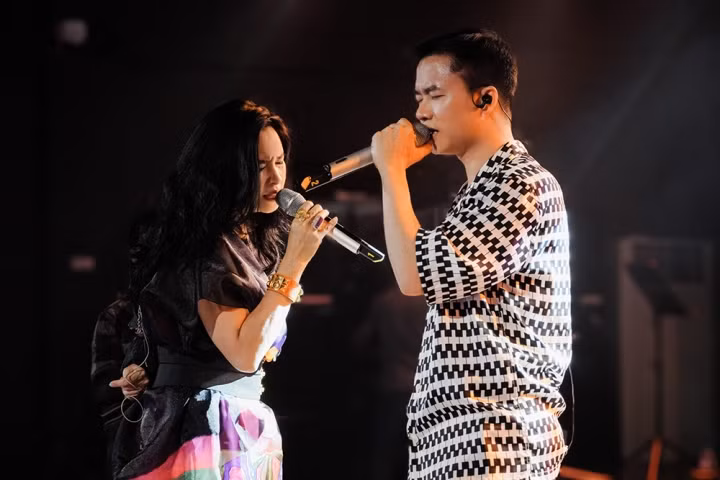 Diva Thanh Lam được vị hôn phu chăm sóc từng li từng tí - Hình 4 Diva Thanh Lam duoc vi hon phu cham soc tung li tung ti-Hinh-4