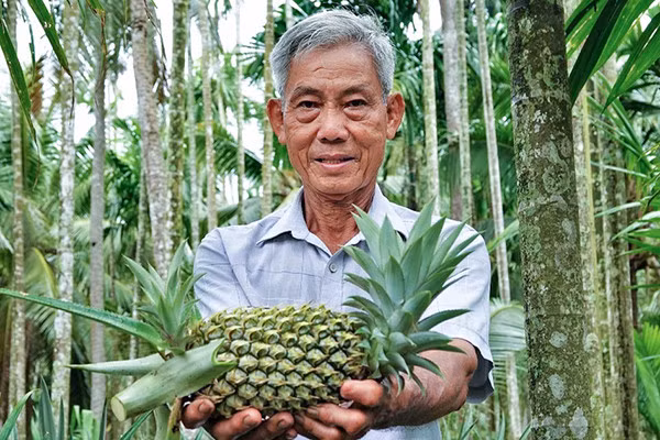 Cô gái Khmer kiếm bạc tỷ với nghề mát xa hoa - Hình 4 Co gai Khmer kiem bac ty voi nghe mat xa hoa-Hinh-4