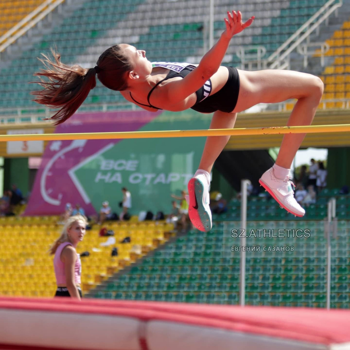 VDV 15 tuoi duoc menh danh hoa khoi nhay xa cua Nga-Hinh-9