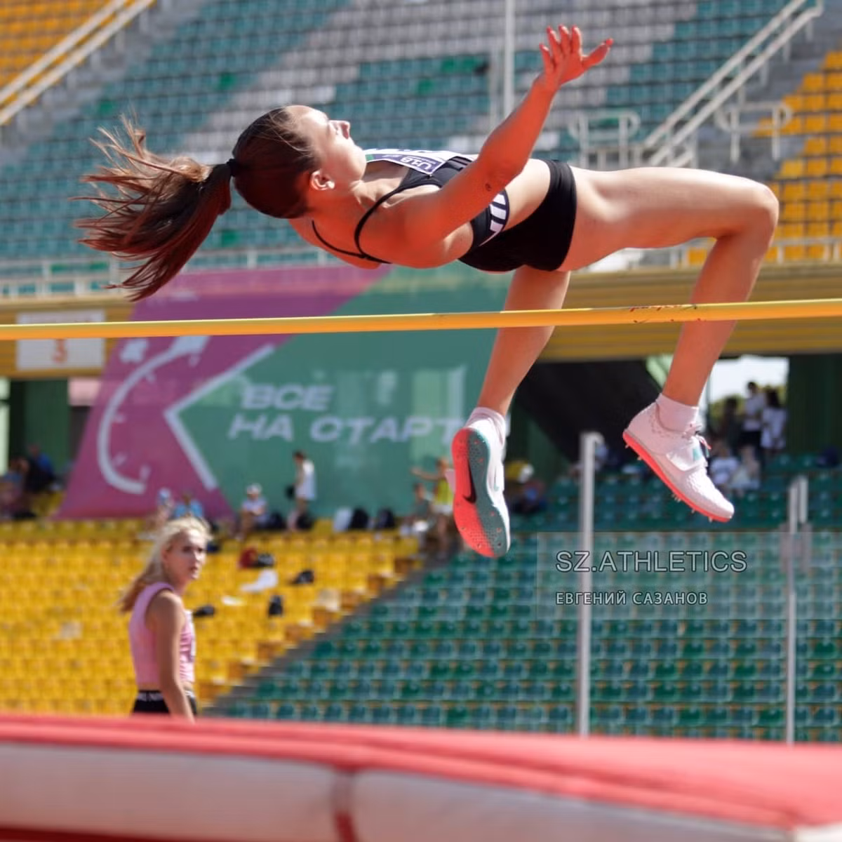 VDV 15 tuoi duoc menh danh hoa khoi nhay xa cua Nga-Hinh-9