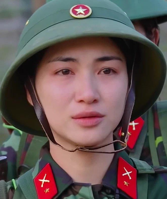 Mỹ nhân Việt để mặt mộc, ngay cả chụp lén cũng đẹp xuất sắc - Hình 6 My nhan Viet de mat moc, ngay ca chup len cung dep xuat sac-Hinh-6