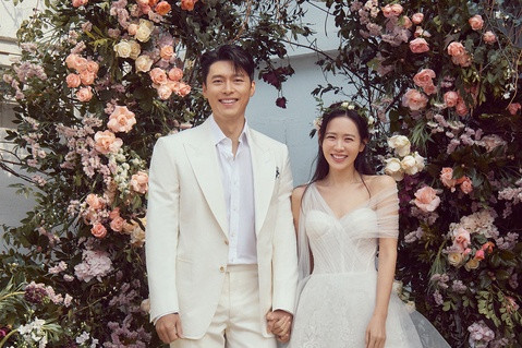 Le cuoi xa hoa, 'bat kha xam pham' cua Son Ye Jin, Hyun Bin