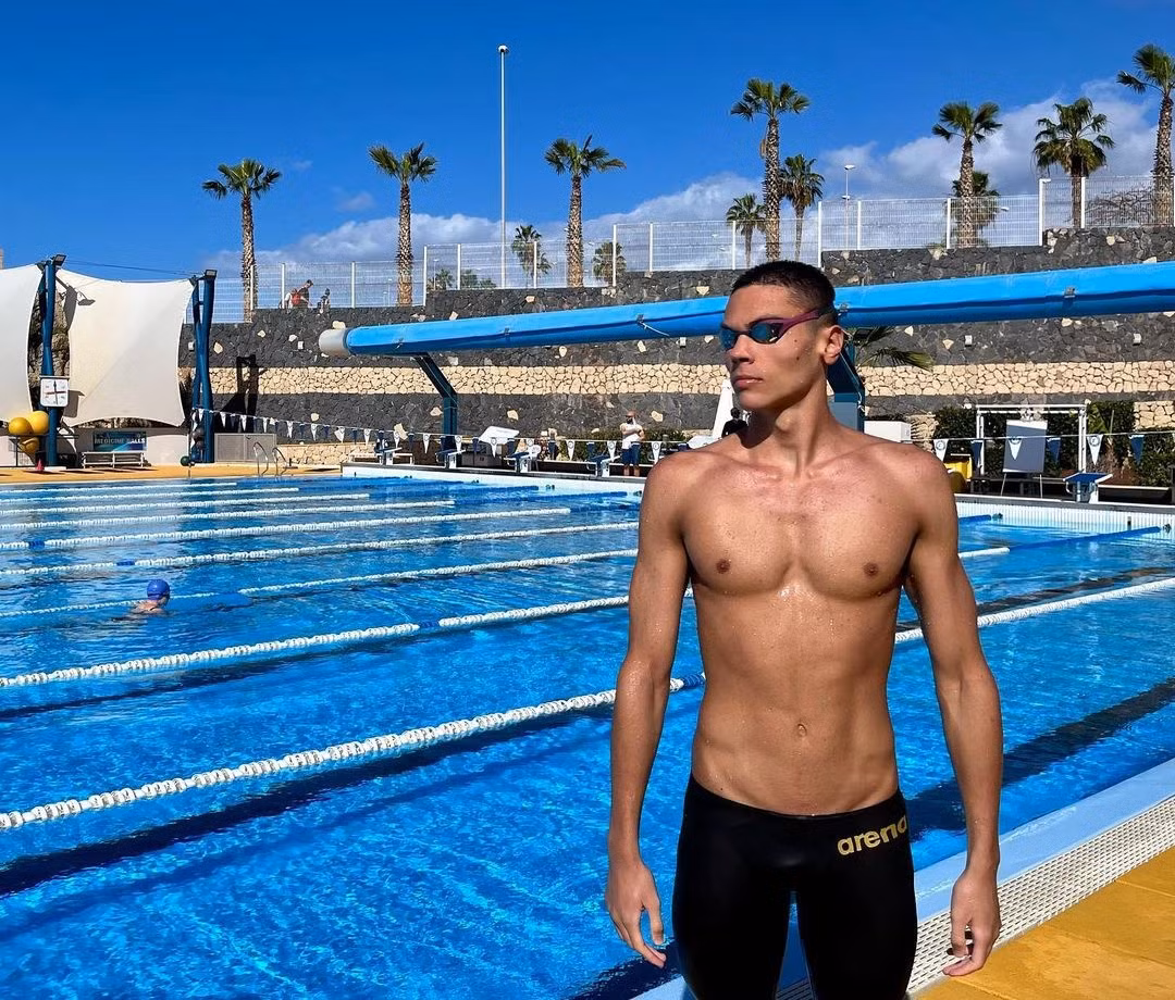 Ngoi sao 18 tuoi pha nhieu ky luc boi loi the gioi