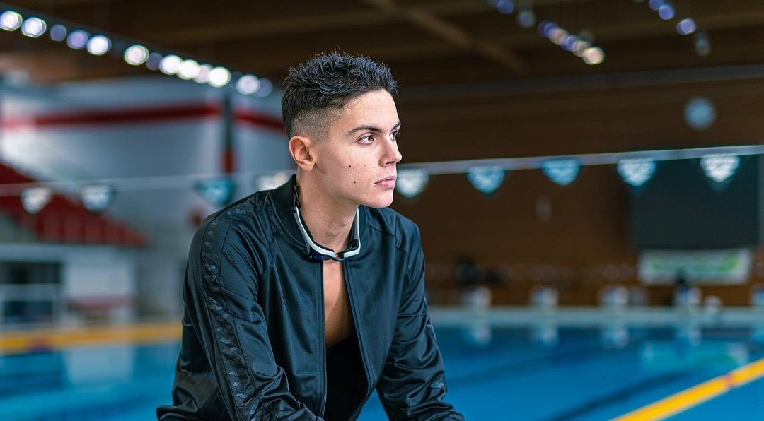 Ngoi sao 18 tuoi pha nhieu ky luc boi loi the gioi-Hinh-4