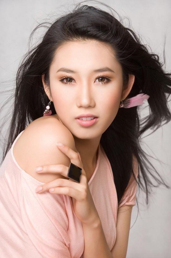 Hành trình lột xác nhan sắc của Thúy Ngân - Hình 3 Hanh trinh lot xac nhan sac cua Thuy Ngan-Hinh-3