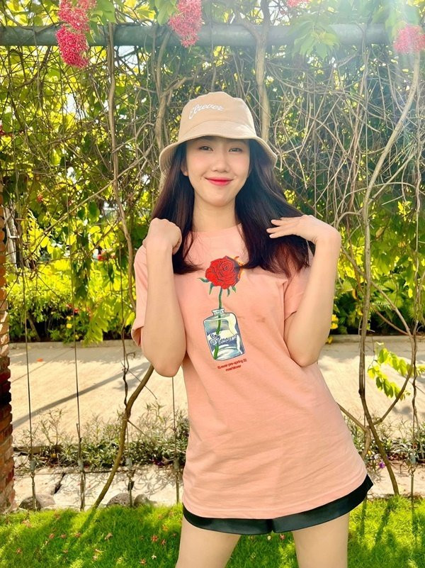 Hành trình lột xác nhan sắc của Thúy Ngân - Hình 10 Hanh trinh lot xac nhan sac cua Thuy Ngan-Hinh-10